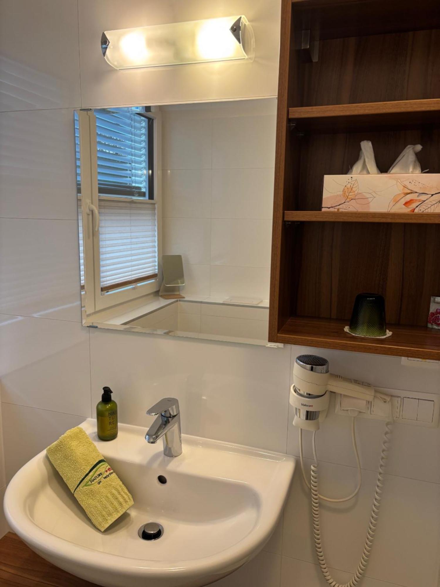 "Nature Erleben" Appartement & Komfortzimmer Velden am Wörthersee Zewnętrze zdjęcie